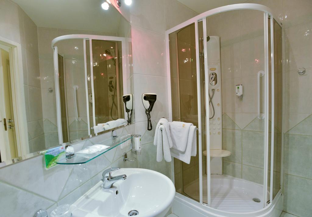 Elita Hotel & Restauracja Ивонич-Здруй Номер фото